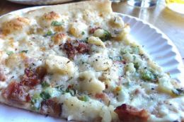 Discover the best places to eat pizza in Portland, Maine, food tour
